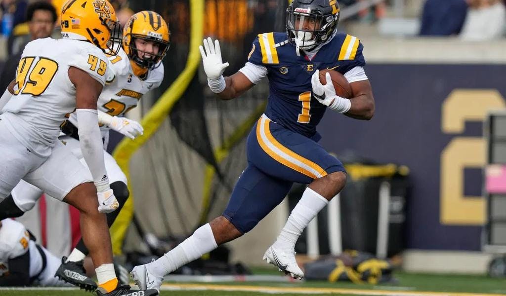 East Tennessee State running back Quay Holmes scores a touchdown against Kennesaw State